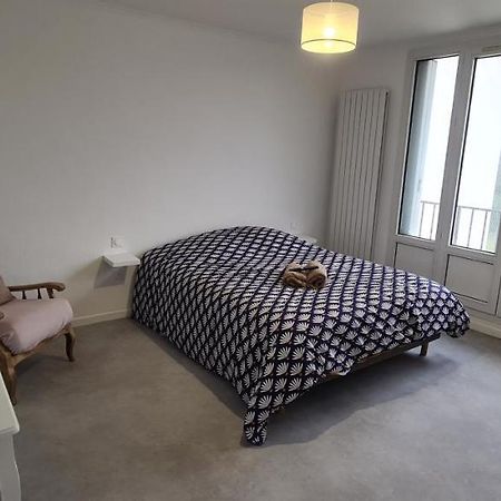 Private Room In Shared Apartment IV Beauvais Eksteriør bilde