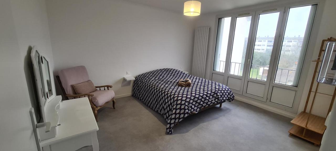 Private Room In Shared Apartment IV Beauvais Eksteriør bilde